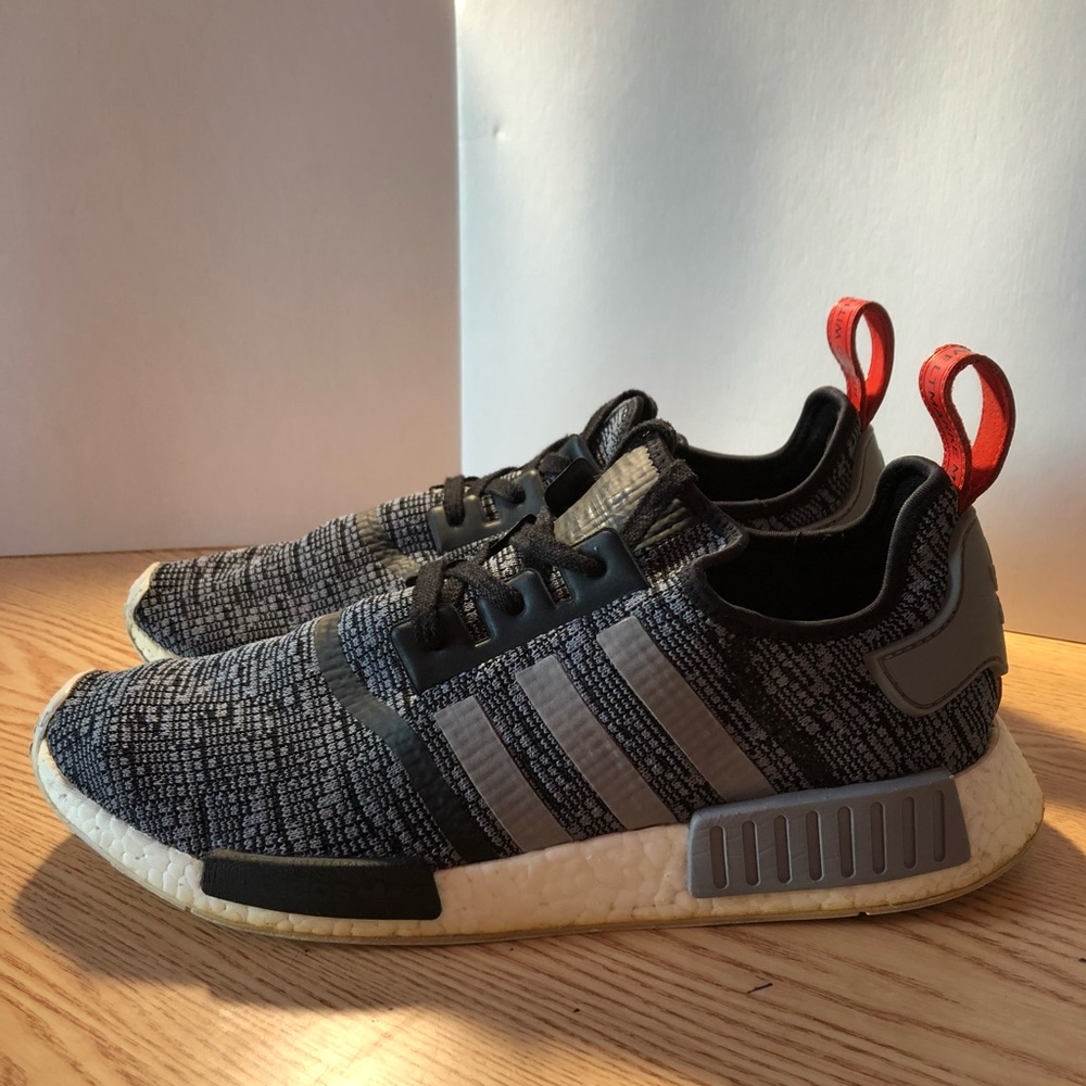 AUTHENTIC Adidas NMD R1 BB2884 Glitch Camo Size 13